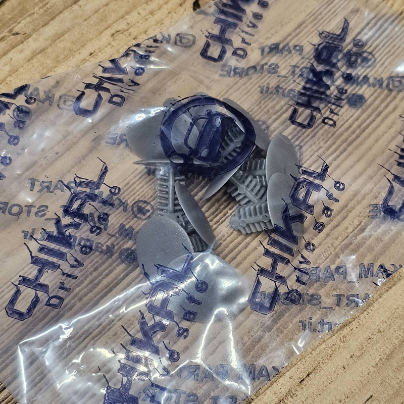 خار موکت خودرو چیکال مدل P-745 بسته 10 عددی