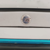 قفل و سوییچ صندوق خودرو چیکال مدل P-965 مناسب برای پژو 405