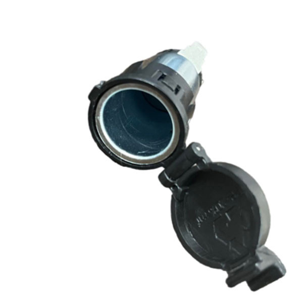مغزی فندکی شارژر خودرو چیکال مدل P-959