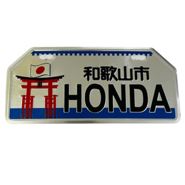 پلاک تزیینی موتور سیکلت وارون مدل A-107-HNDA-SLVR