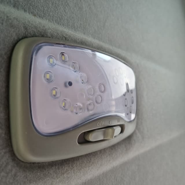 چراغ سقف خودرو چیکال مدل P-562-SMD مناسب برای کوییک/ساینا/تیبا/ریو