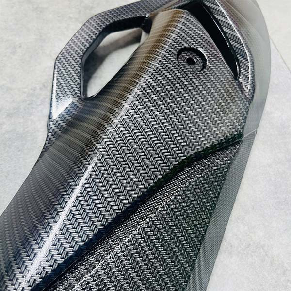 کاور و محافظ اگزوز موتور سیکلت وارون مدل C-9-CARBON مناسب برای هوندا کلیک 160/واریو 160
