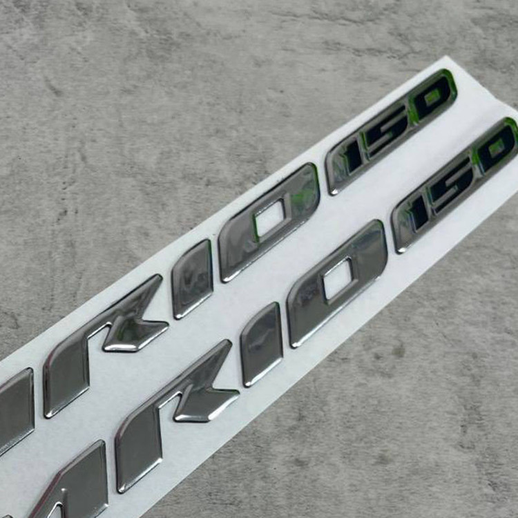 آرم بدنه و پالونی موتور سیکلت وارون مدل آبکاری کد A-70 مناسب برای هوندا VARIO 150 بسته 2 عددی