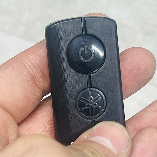 قاب یدک ریموت موتور سیکلت وارون مدل L-47 مناسب برای یاماها آیروکس و ان مکس